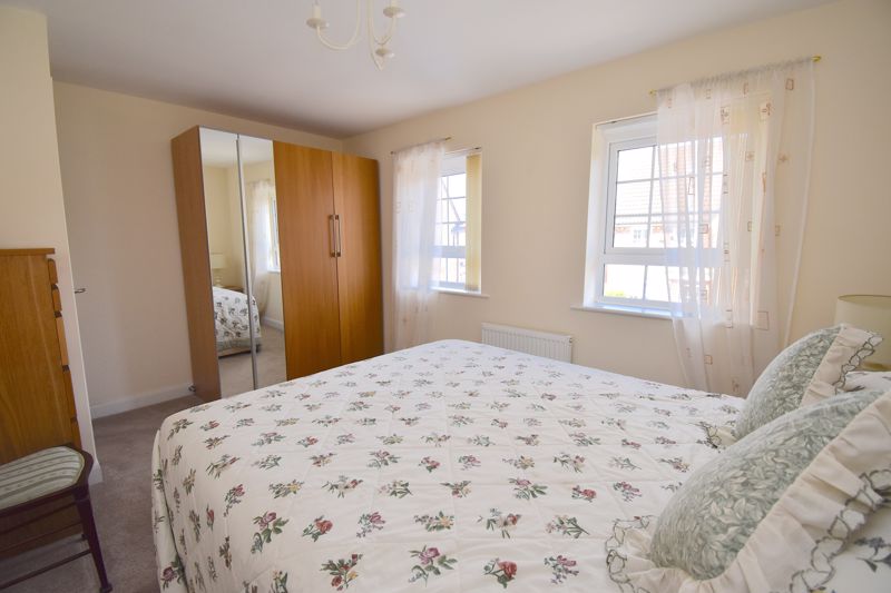 Bedroom- click for photo gallery